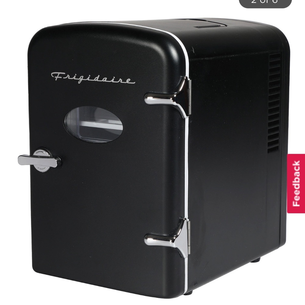Mini fridge